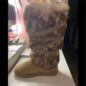 Grand forks boots. Size 6 women’s